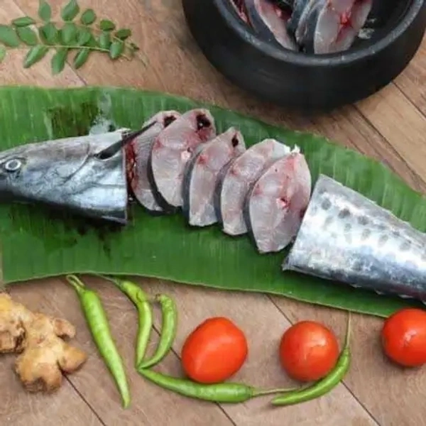 Buy Seer fish / King fish / Nei meen / Vanjaram fish / வஞ்சர மீன் / நெய் மீன் - 500gm (1kg to 5kg size) - Curry