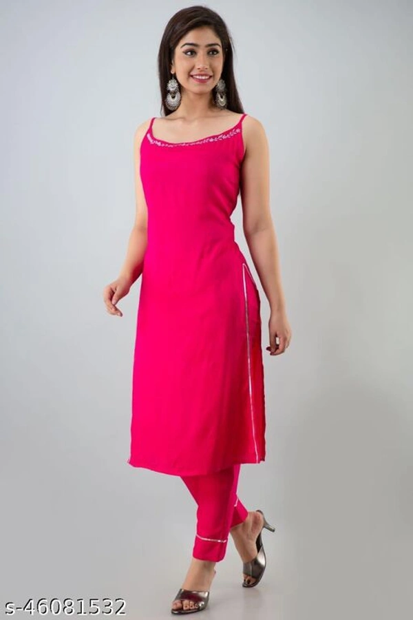 Myra Voguish Women Kurta Sets - XL