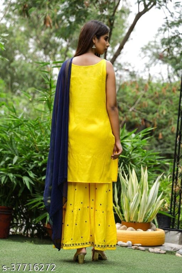  Chitrarekha Voguish Women Kurta Sets - Free Shipping, XS
