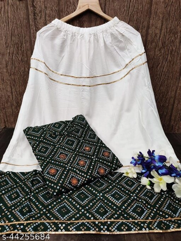 Myra Graceful Women Kurta Sets - Free Shipping, M