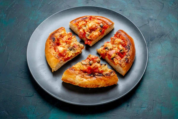 Tangy Achari Pizza (Veg.) - Large