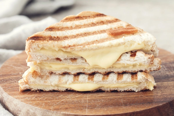 Cheesy Creamy Sandwich