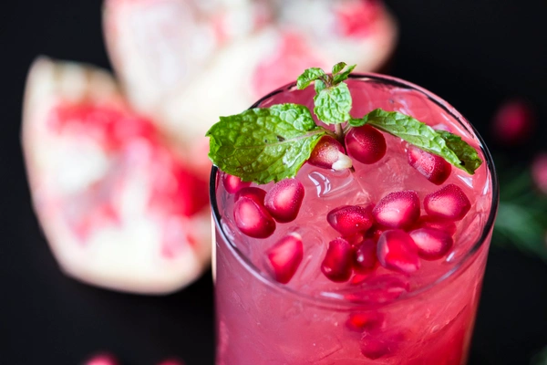 Anar Juice (Pomegranate Shake)