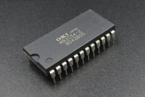 M82C54-2 Timer Ic - OKI, DIP