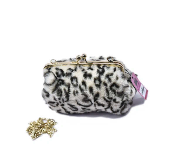 Chain Sling Bag-0030 - Medium(21-16cm), Black And White