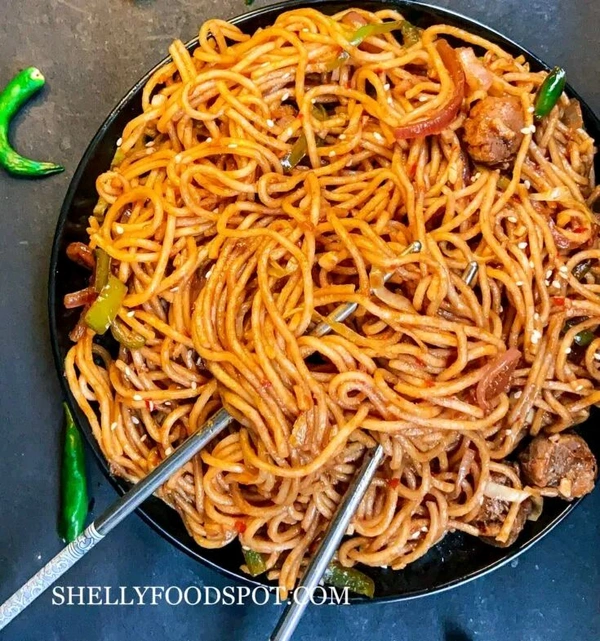 Modern Cafe Chowmein