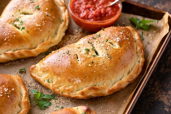 Pizza Club Calzone