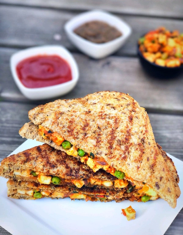 Pizza Club Paneer Makhni Sandwich
