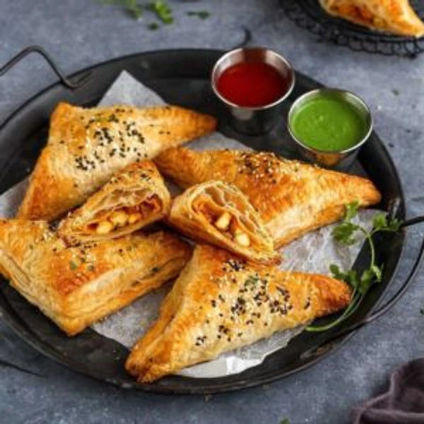 Om Bakery & Cafe Paneer Patties