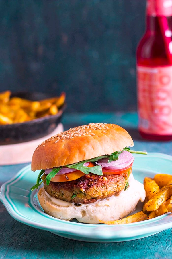 Om Bakery & Cafe Maxican Burger