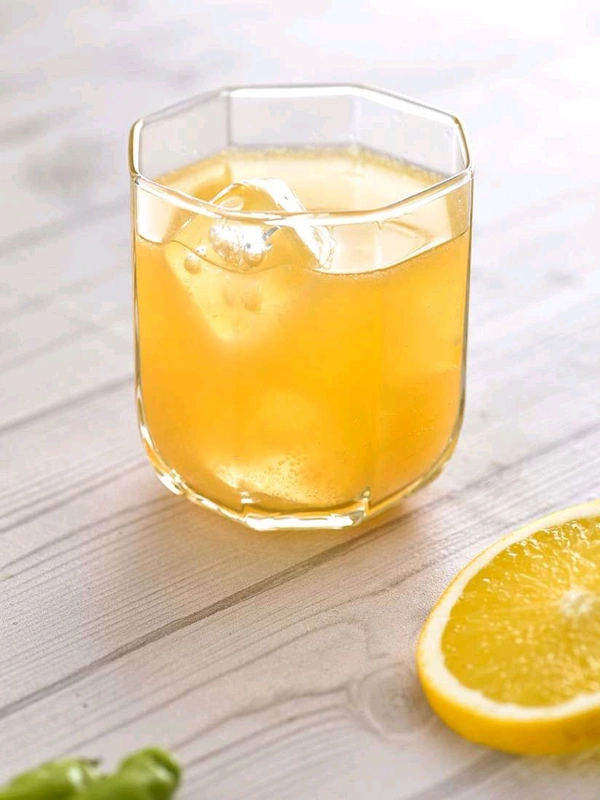 Om Bakery & Cafe Lemon Tea Mocktail
