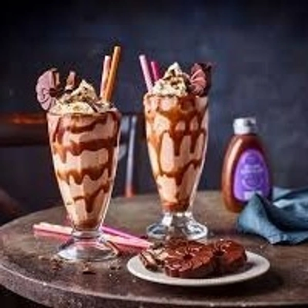Om Baker & Cafe Chocolate Shake