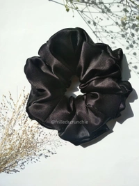 Black Scrunchie - Black, M