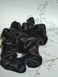 Black Scrunchie - Black, L
