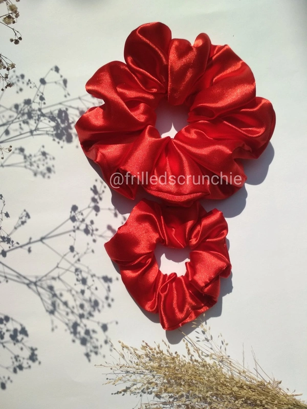 Scarlet Red - Scarlet red, M