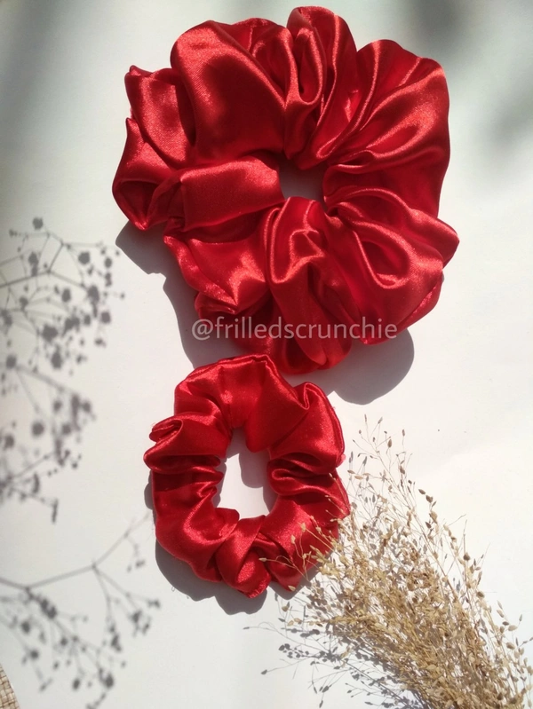 Crimson Red - Scarlet Red, M