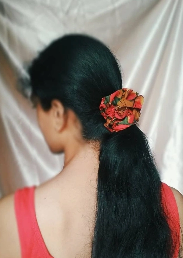 Printed Frilled Scrunchie - Red, L