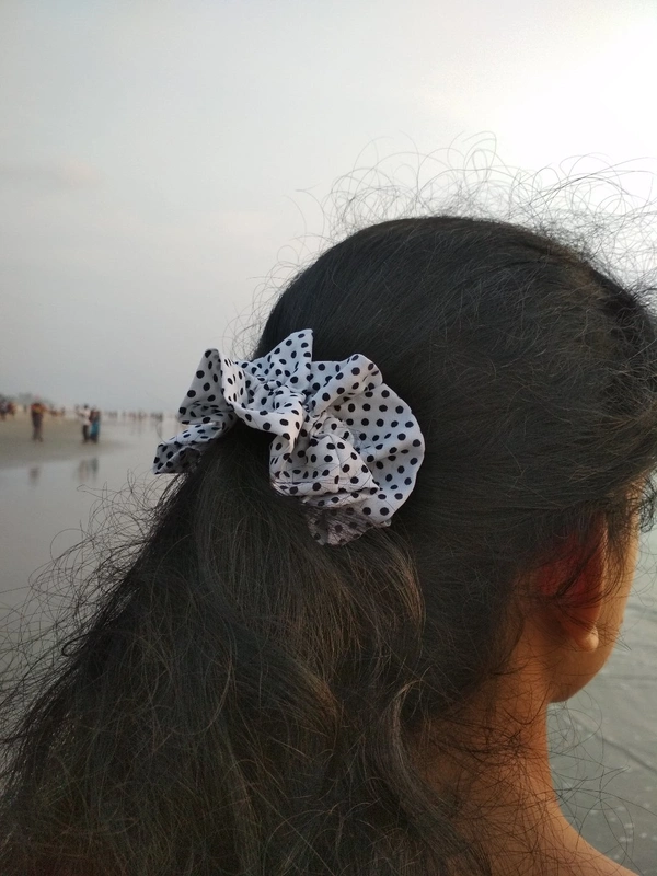 Black And White Polka Dots - white, M