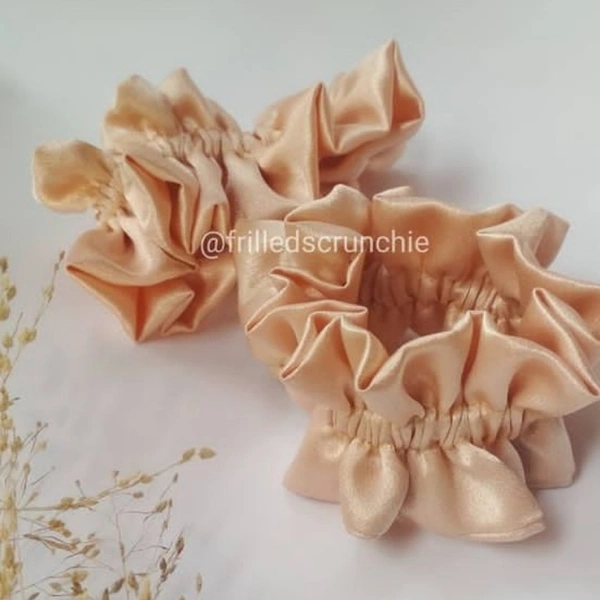 Beige Frilled Scrunchies - Beige, L