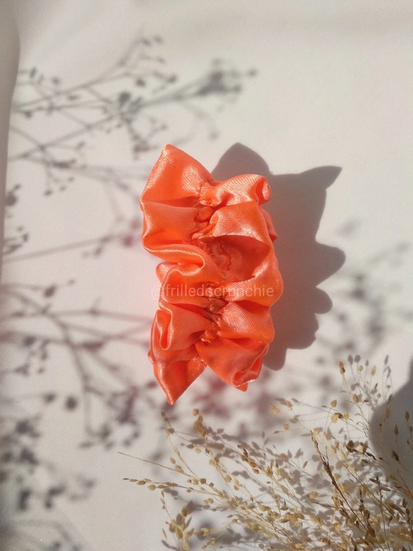 Sun-kissed Frilled Scrunchies - sun-kissed, L