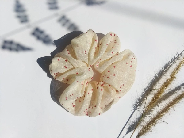 Red Polka Dot Scrunchie - white, XXL