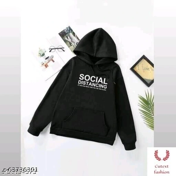 Girl's Sweatshirt  - M