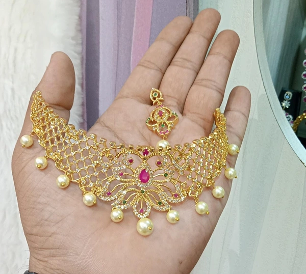 Necklace Gold Cover