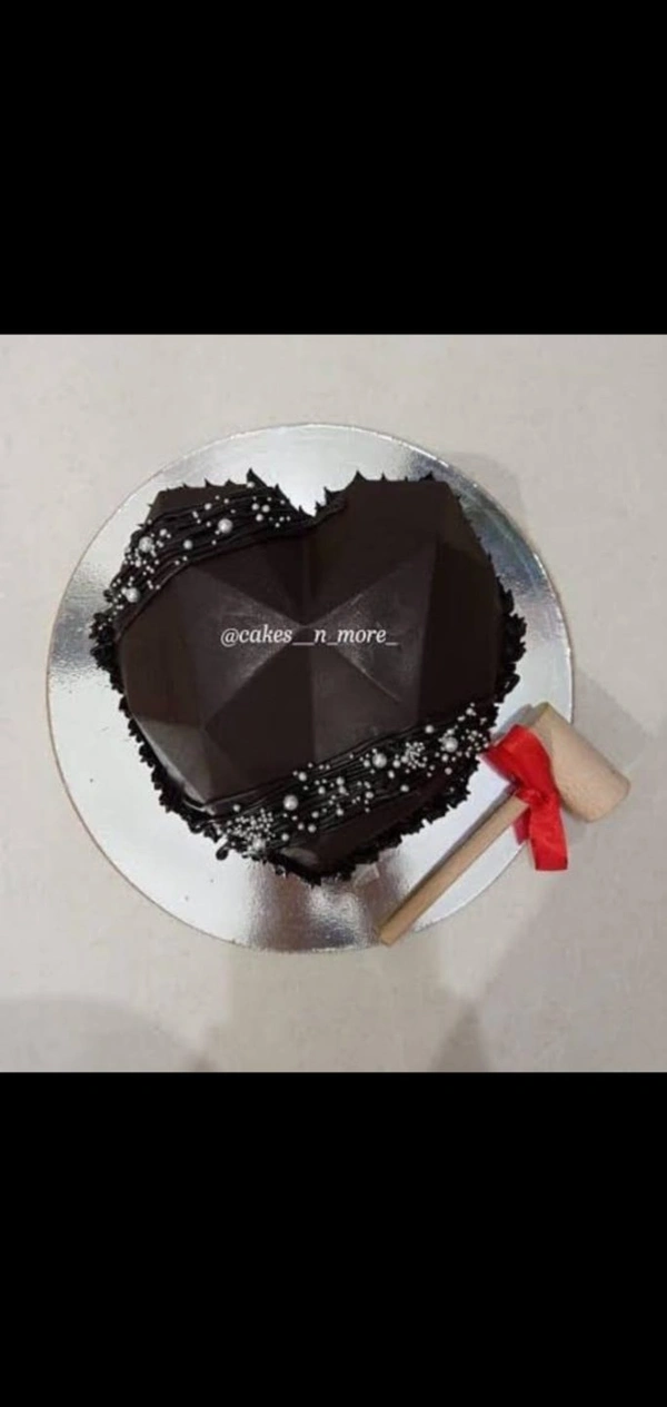 Pinata Cake (With hammer)  - 1kg