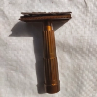 Santro Plastic Razor- Price 2.25/Pcs [Pack Of 20]