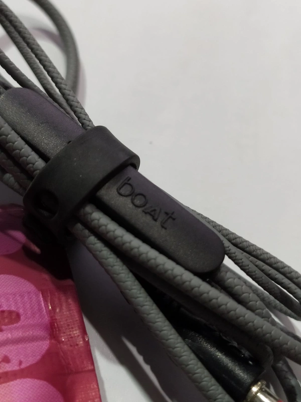 Boat 415 Earphone