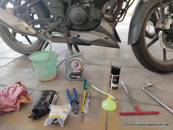 Best support Bike OIL change 