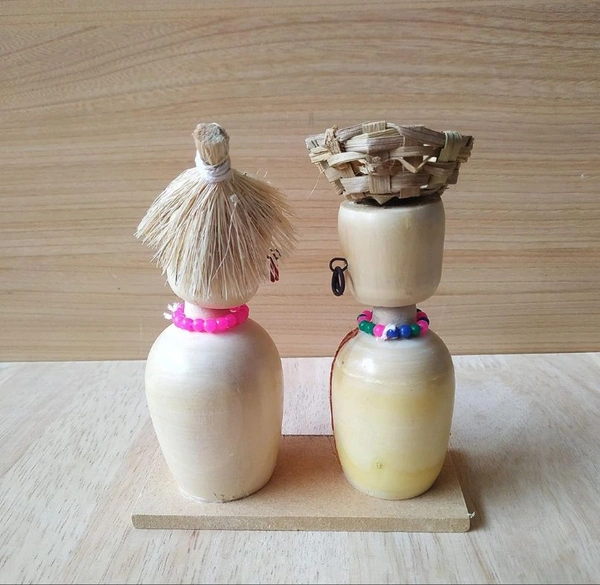 MEERAN ART AND CRAFTS Channapatna Toys Handmade Wooden Toys for Kids Handcrafted Wooden Spring Head Adivasi Coup