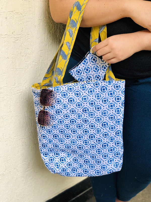 Reversible Jhola (Quilted)