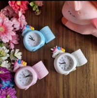 Clock With Pen Stand
