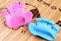 0172 Rubber Pet Cleaning Massaging Grooming Glove Brush