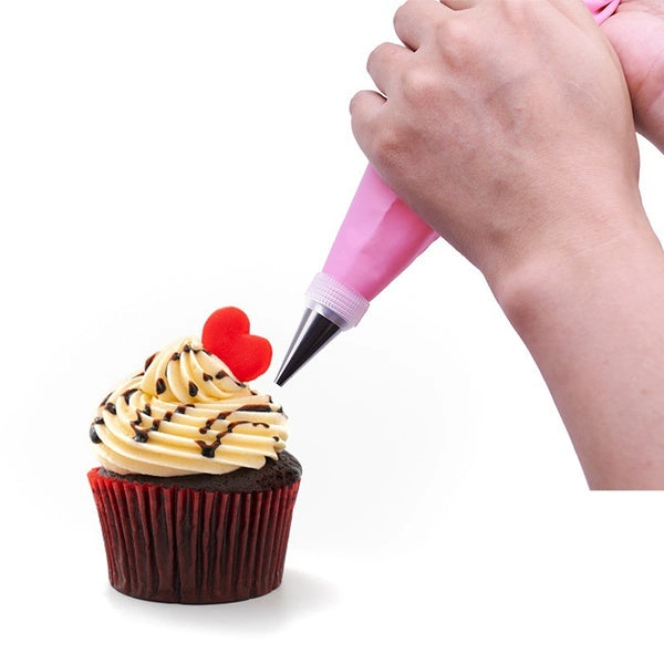 1153 Cake Decorating Nozzle with Piping Bag (Pack of 6)