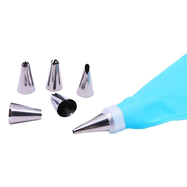 1153 Cake Decorating Nozzle with Piping Bag (Pack of 6)