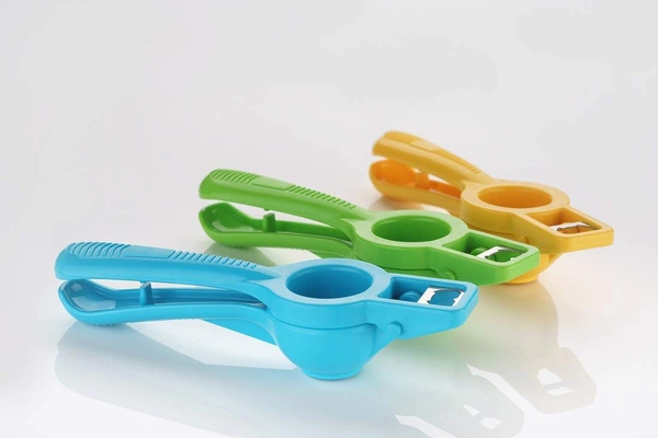 2176 Lemon Squeezer With Opener