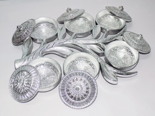 2238 Multipurpose Decorative 6 Storage Tree Shape Mukhwas Dani/Serving Tray