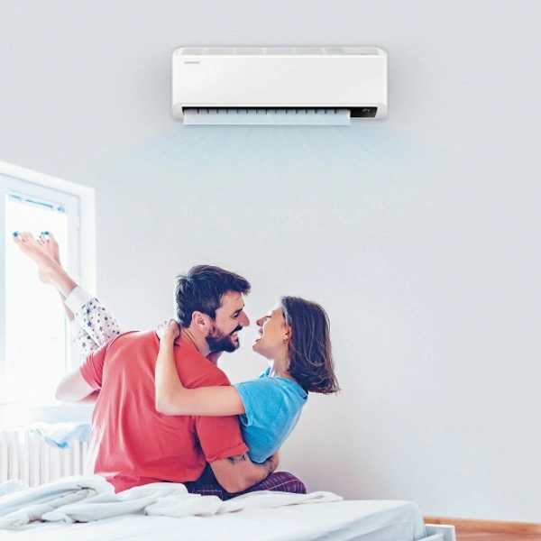 SAMSUNG 1.5 Ton 4 Star Split Inverter AC 