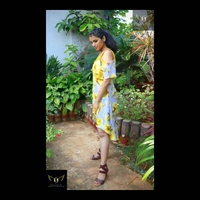 Women's Printed Crepe Dress - yellow-grey, S(chest35")