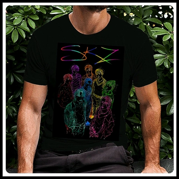 STRAY KIDS KPOP GROUP SKZ ILLUSTRATION MULTICOLOR ART PRINTED BLACK T-SHIRT. - Black, S 38