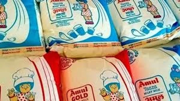 Amul milk packets