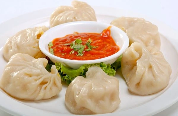 Veg Momos - Half, Steamed