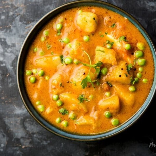 Alloo Muter  - Gravy