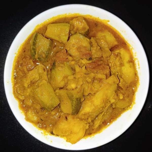 Alloo Parwal - Gravy