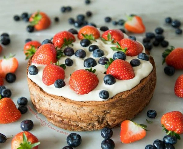 Glow Berry Cake - Full
