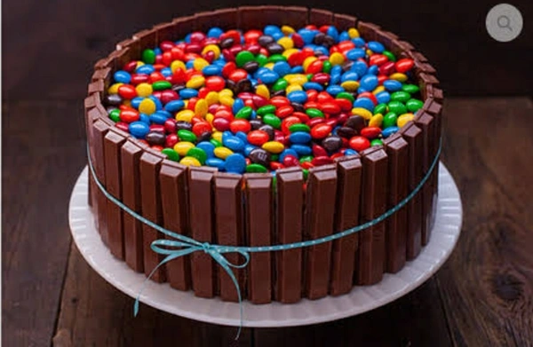 KitKat Cake - half
