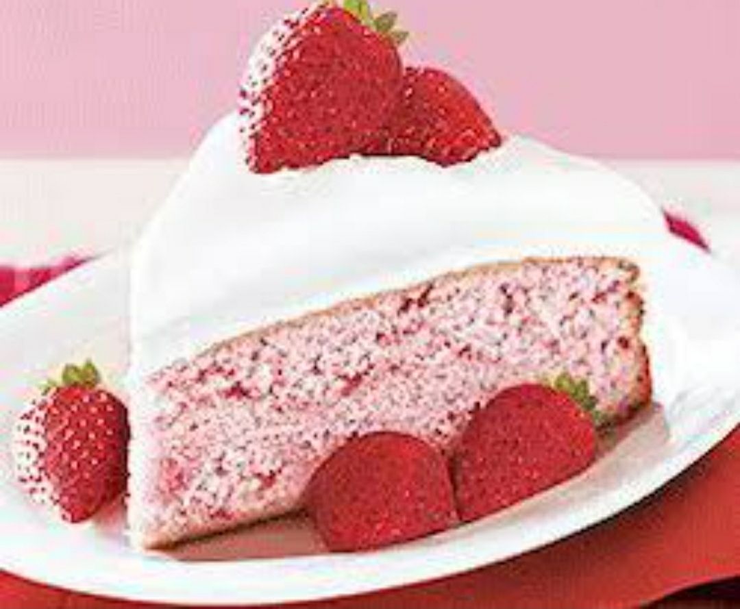Fresh Strawberry Pastry Cake