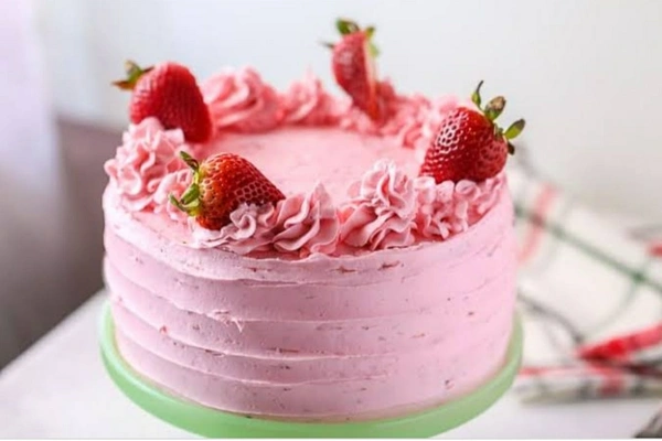 Strawberry Cake - half